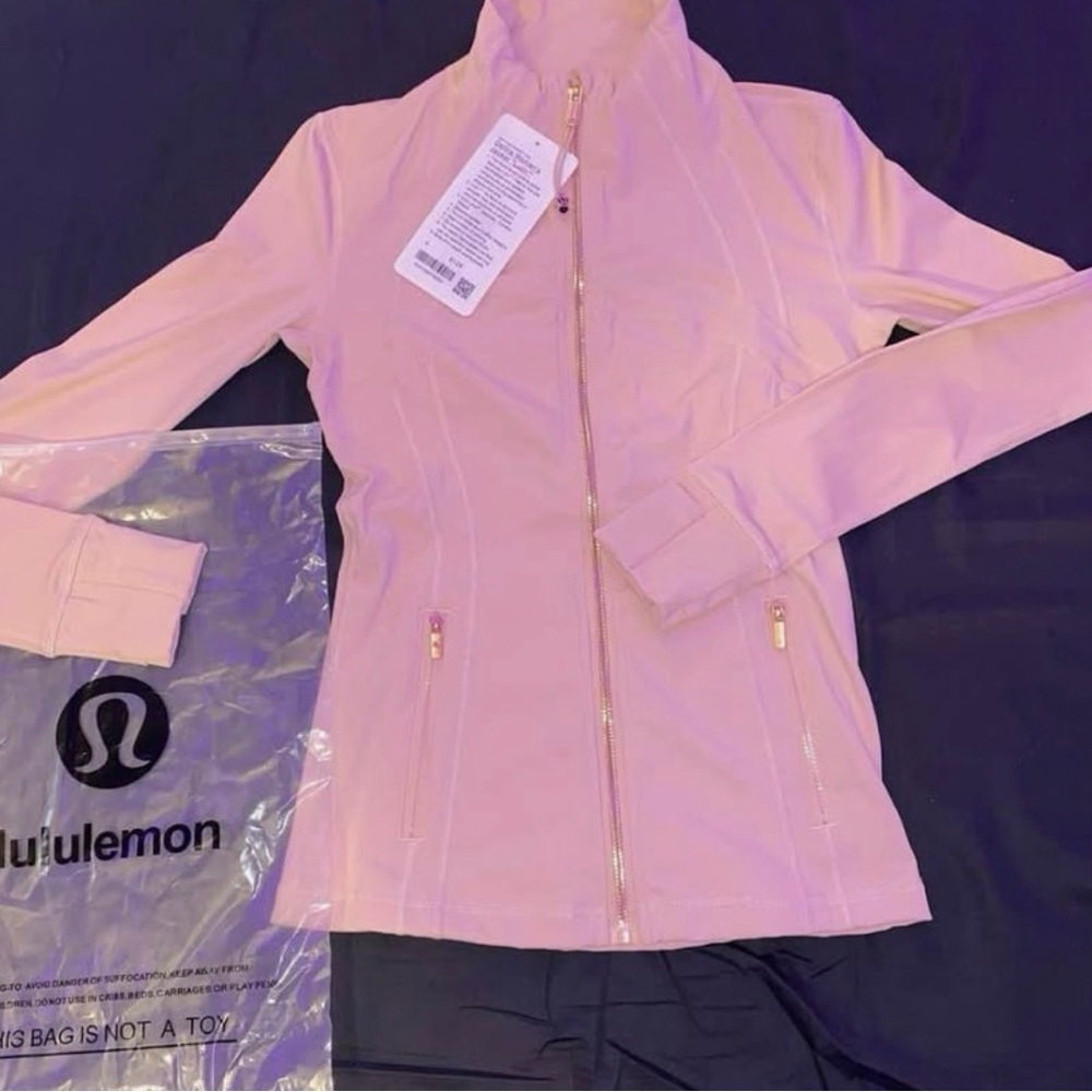 Women’s Lululemon Slim Fit Pink Jacket